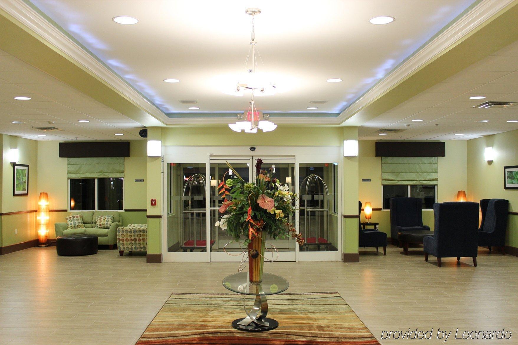 Holiday Inn Express & Suites Cocoa, An Ihg Hotel Interior photo